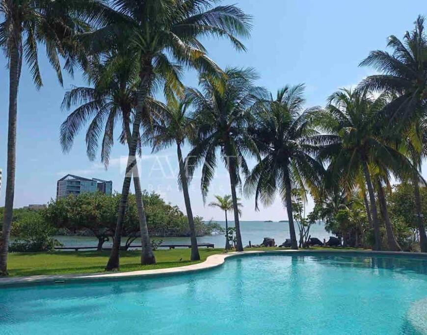 Waterfront Zone, Pool & Wi-fi Apartamento Cancún