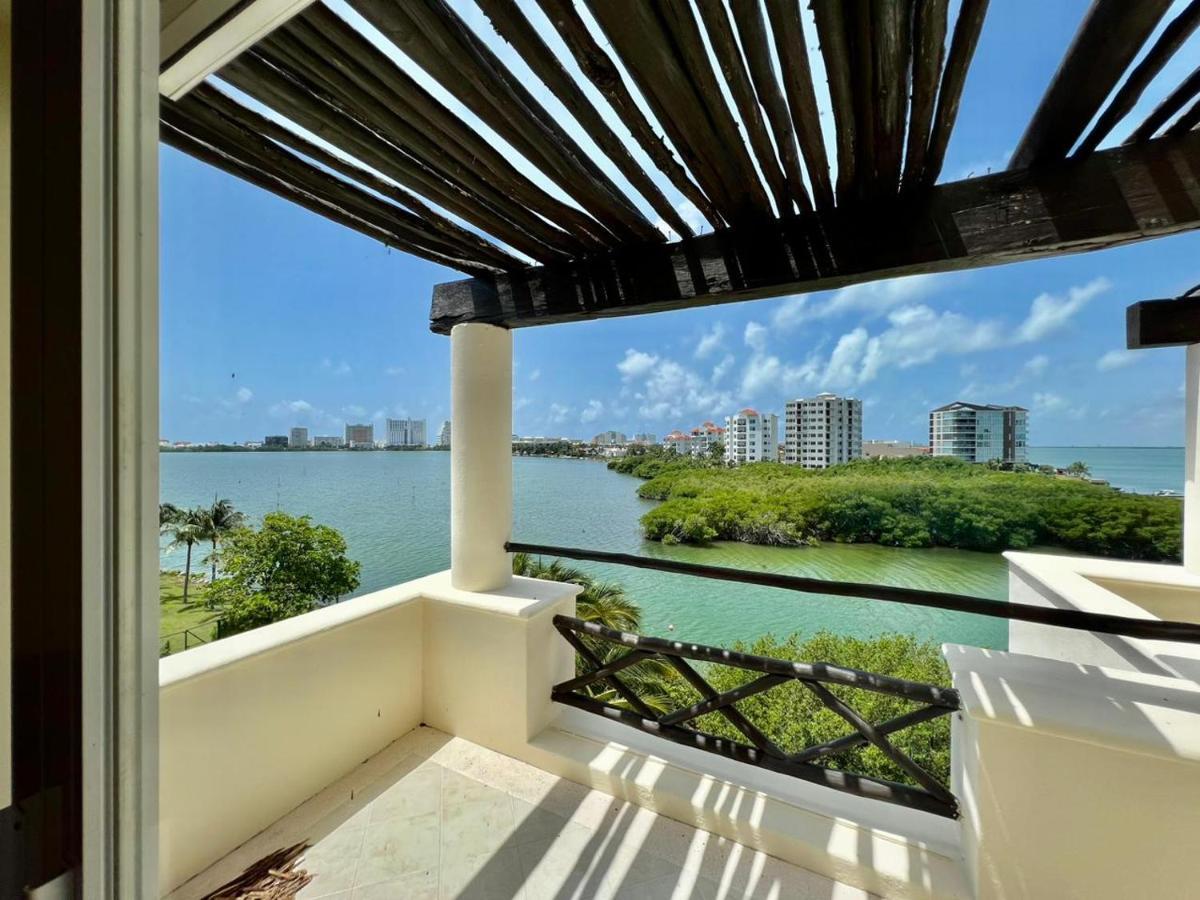 Waterfront Zone, Pool & Wi-fi