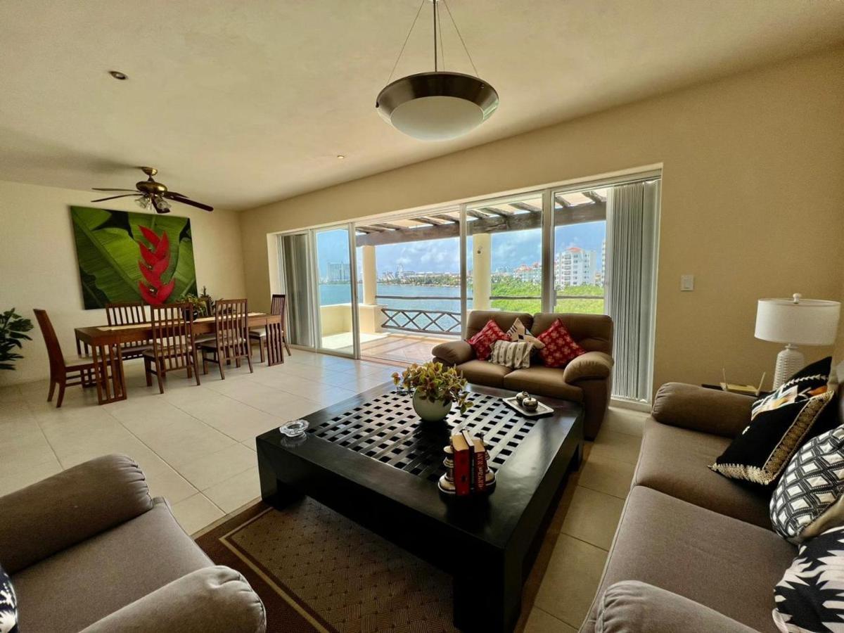 Waterfront Zone, Pool & Wi-fi Apartamento *
