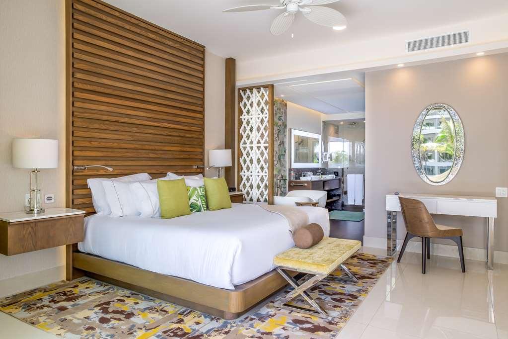 Garza Blanca And A Tafer Hotel