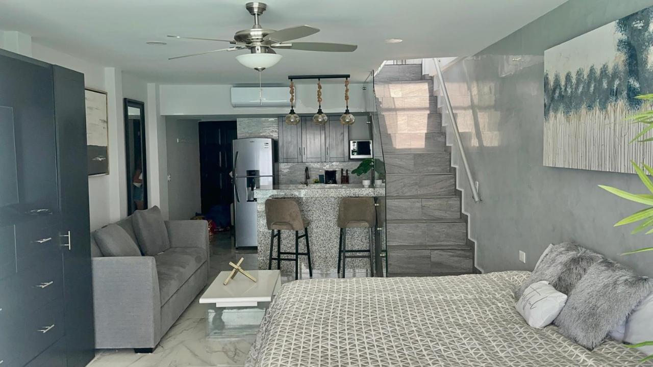 Apartahotel Beachfront Penthouse
