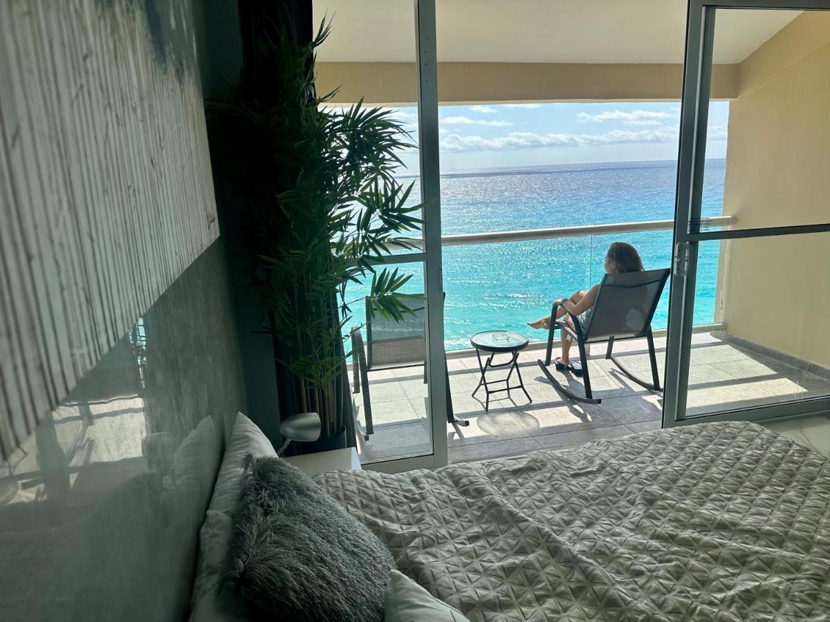 Apartahotel Beachfront Penthouse Cancún