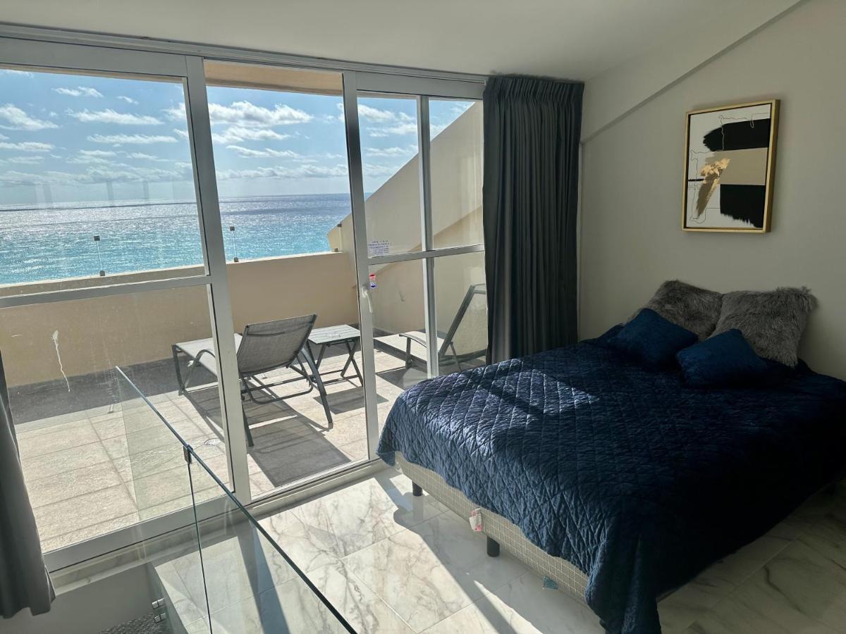 Apartahotel Beachfront Penthouse Cancún
