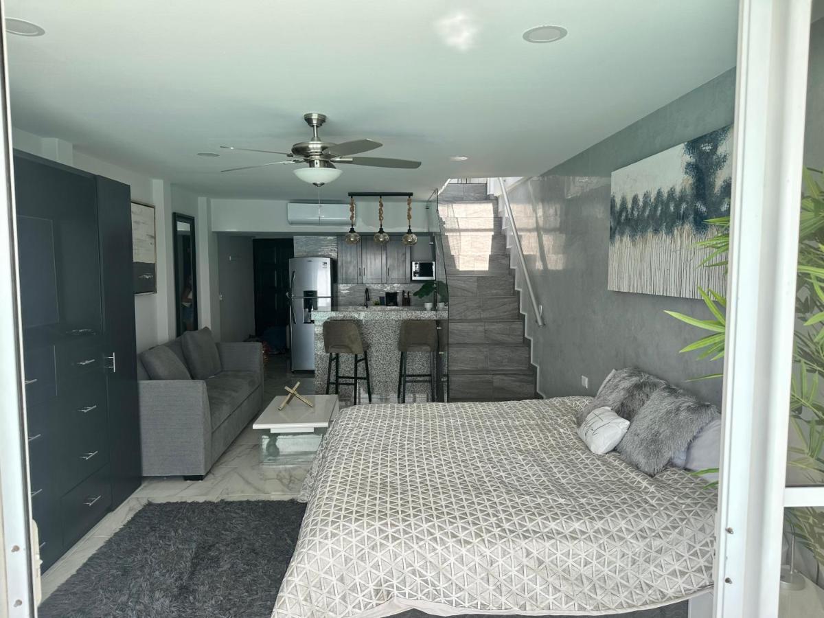 Apartahotel Beachfront Penthouse