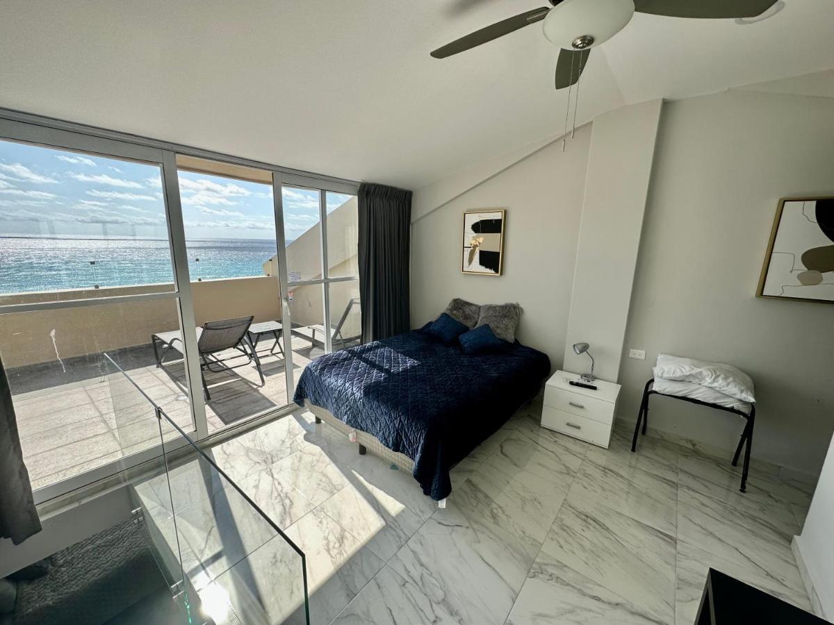Beachfront Penthouse Cancún