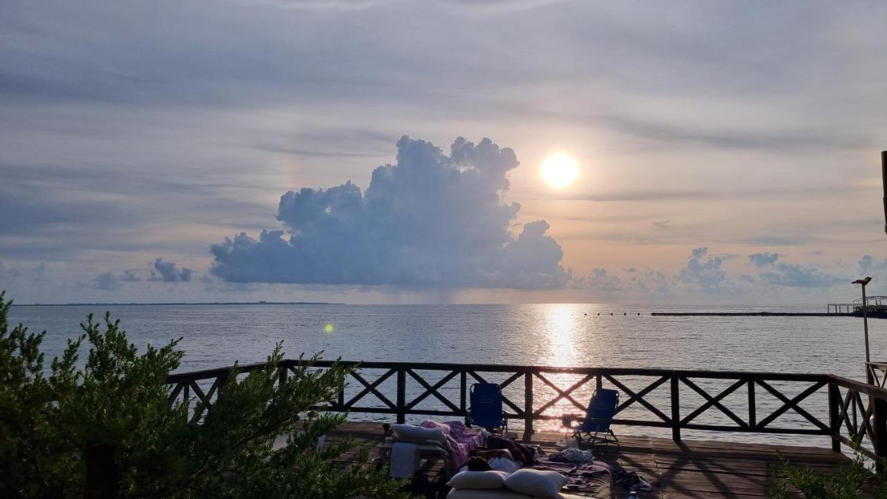 Apartment On The - Seaside Sunrise Haven 3 Bedrooms Sea View Cancun