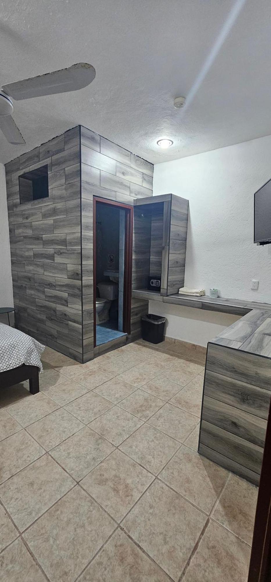 Hotel Marcas 2*