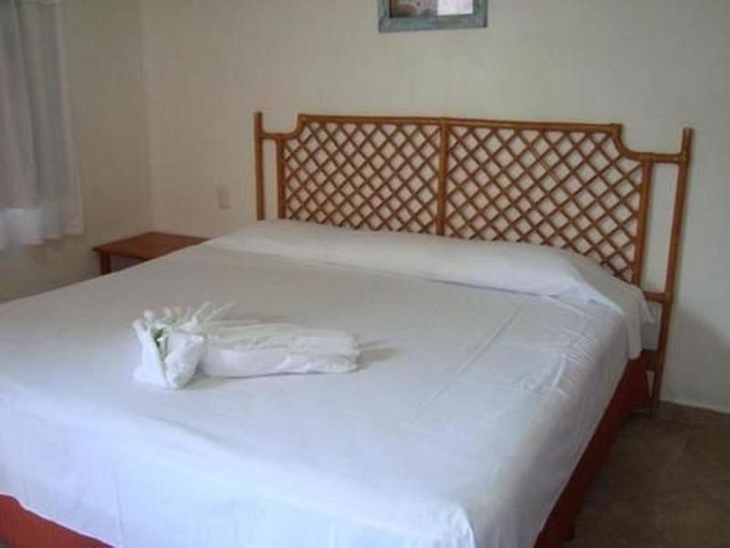 Pensión Royal Lagoon *