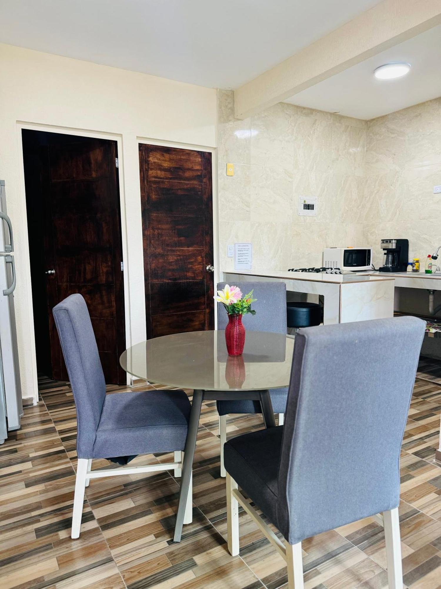 Depa Con Alberca En Zona Privada Apartamento Cancún