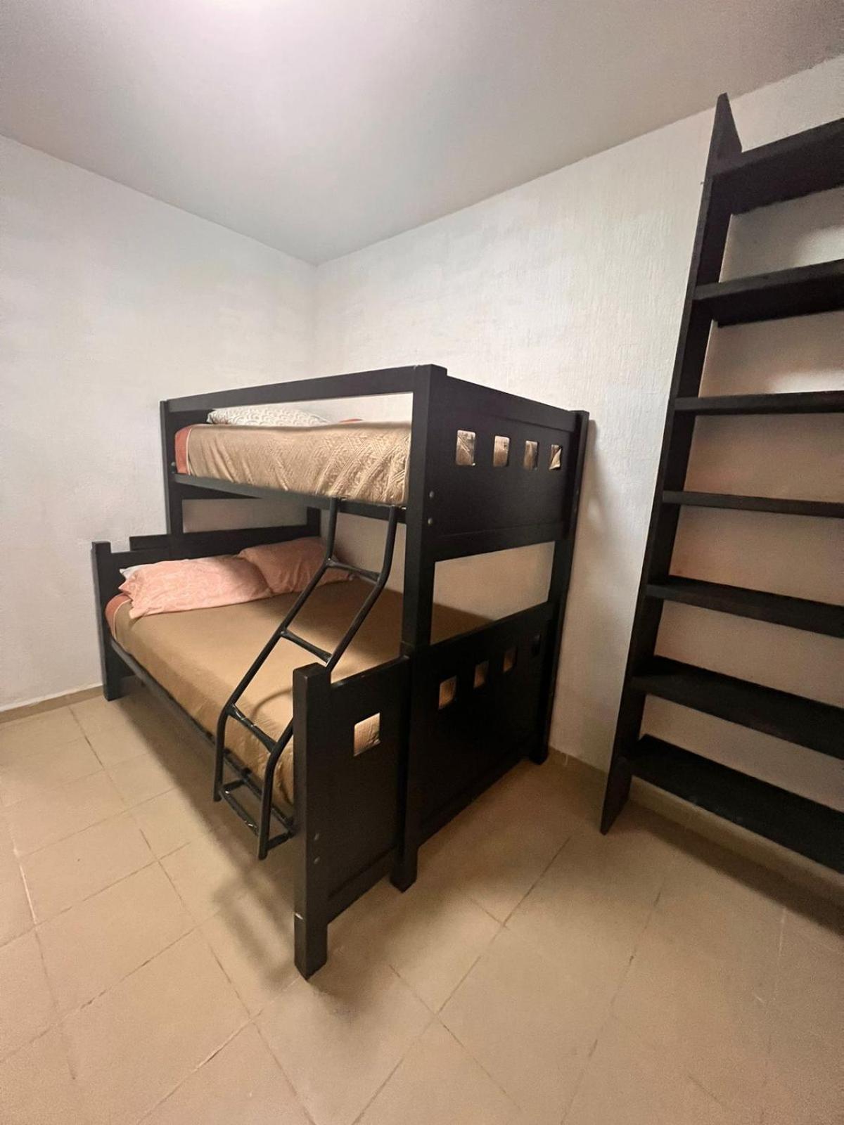 Depa Con Alberca En Privada Apartamento Cancún