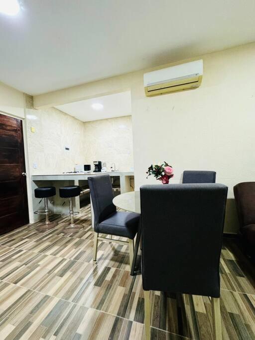 Depa Con Alberca En Zona Privada