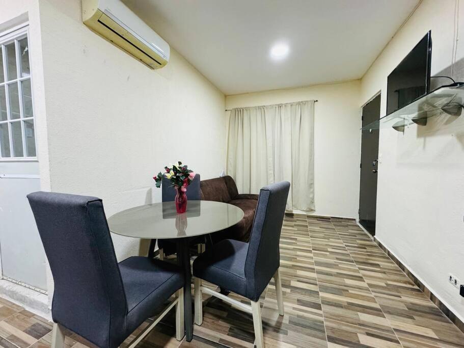Depa Con Alberca En Zona Privada Cancún