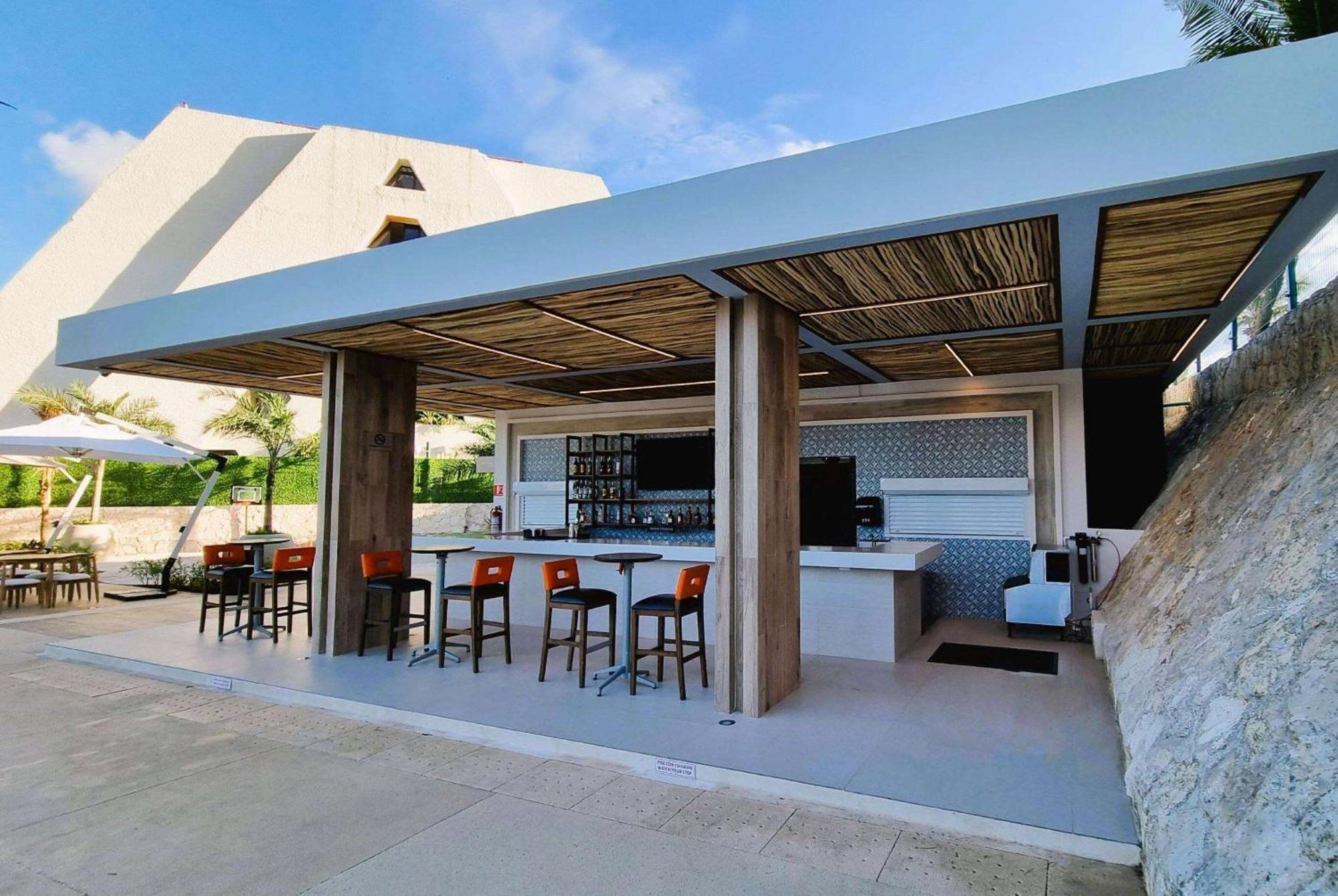 Wyndham Grand & 5*