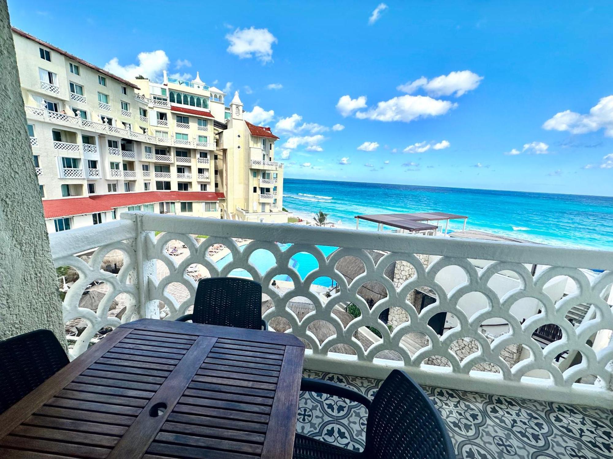 Aparthotel Plaza -