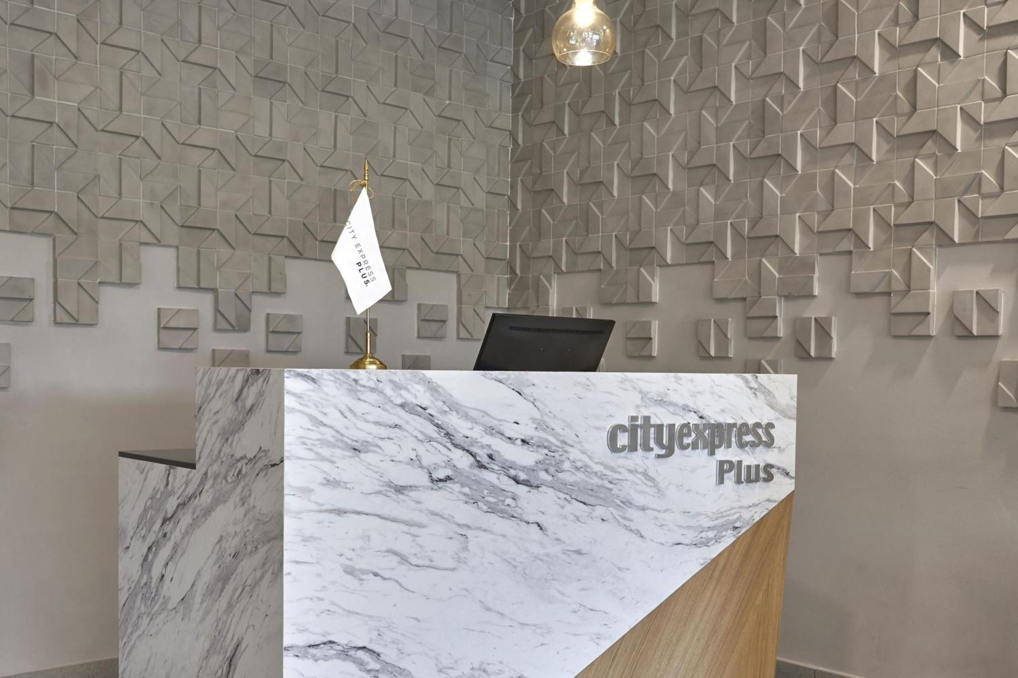 Express By Marriott Aeropuerto Riviera 4*