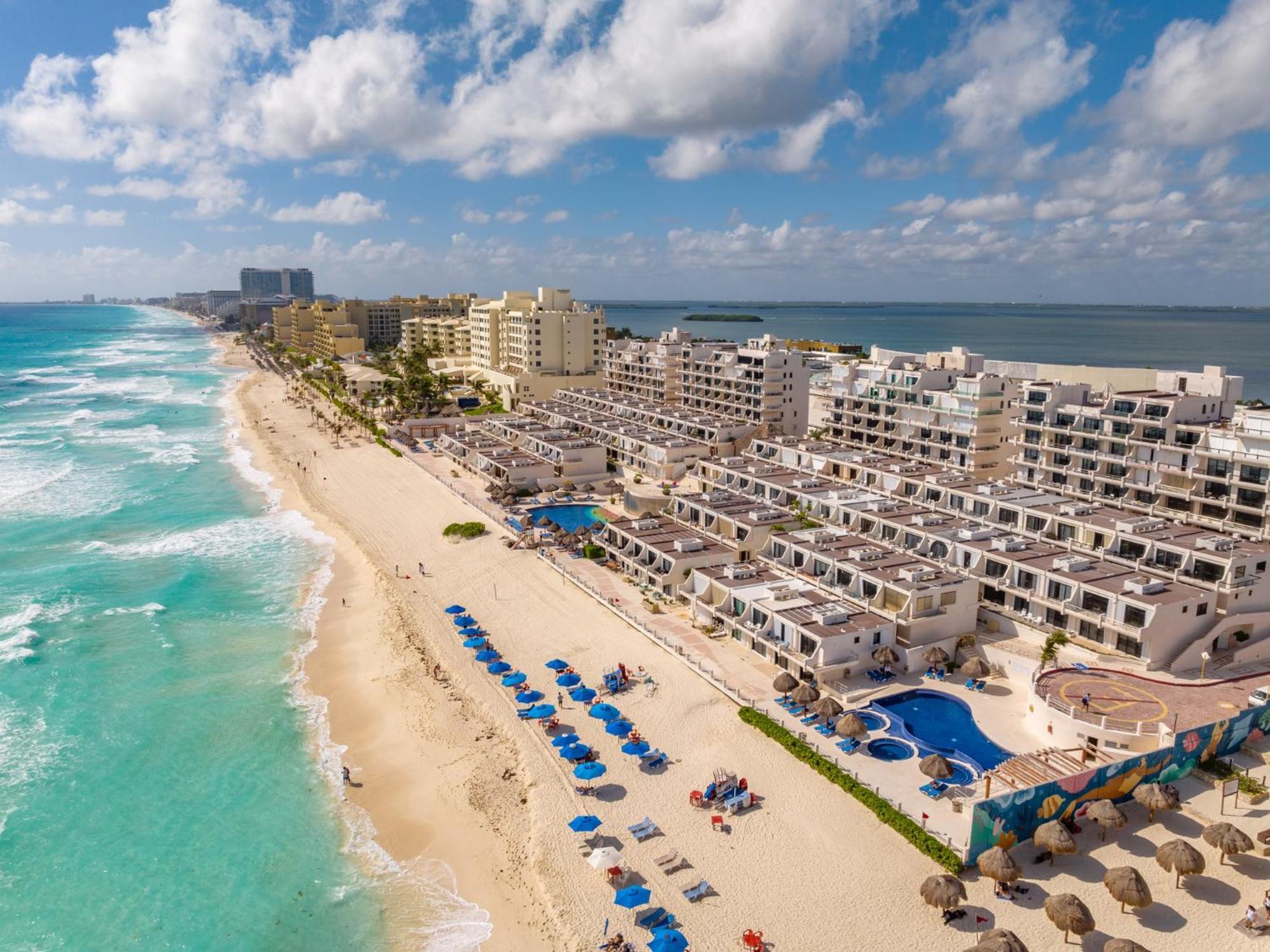 Villa Beachfront 4br Zone *