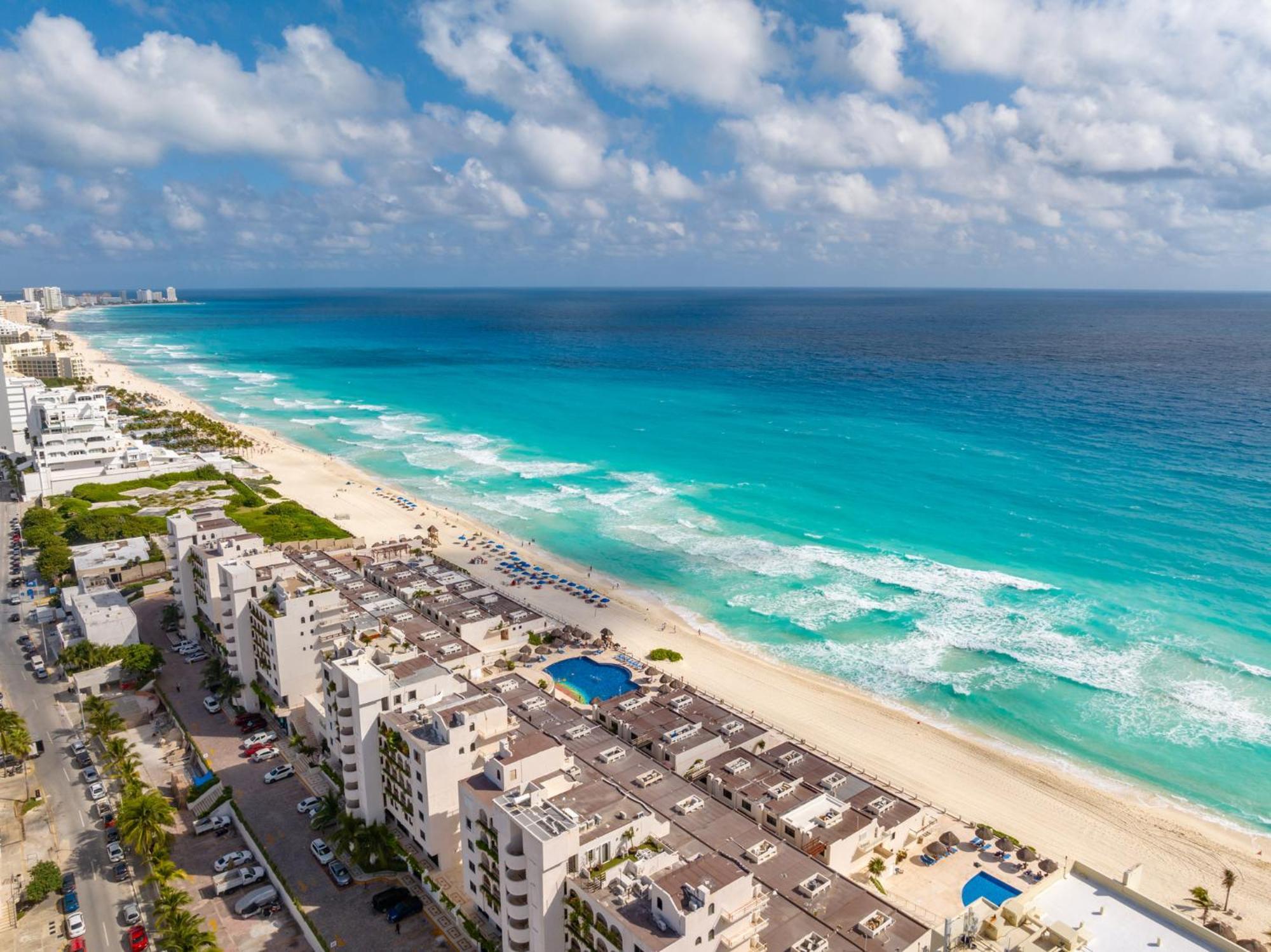 Beachfront 4br Zone Villa Cancún