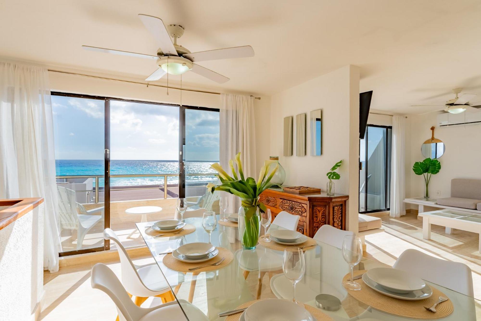 Villa Beachfront 4br Zone