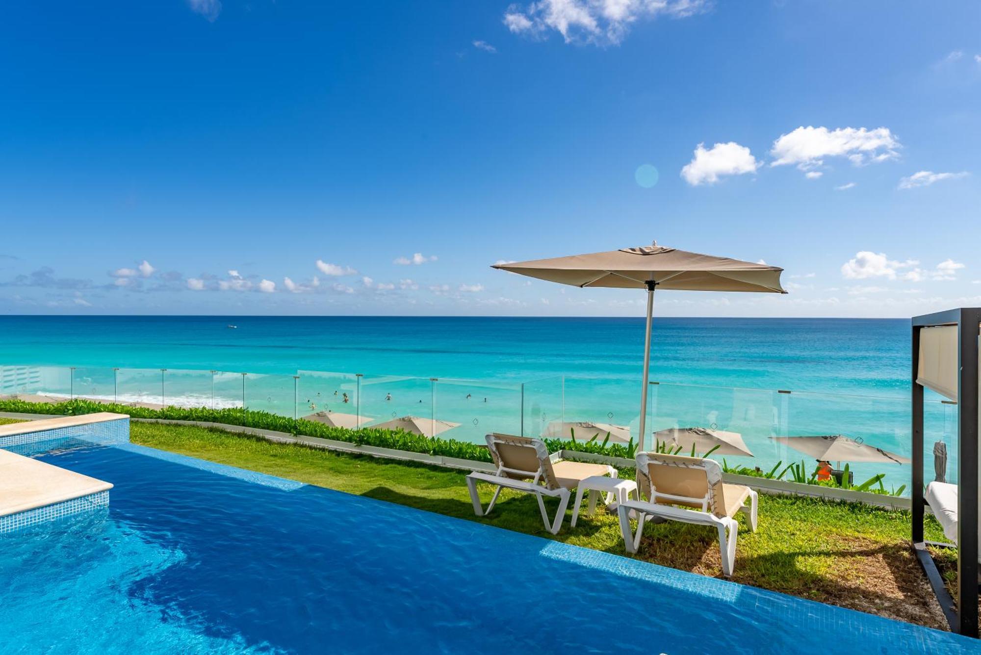 Beachfront Deluxe -best Ocean View, With Beach, Gym And * Cancún
