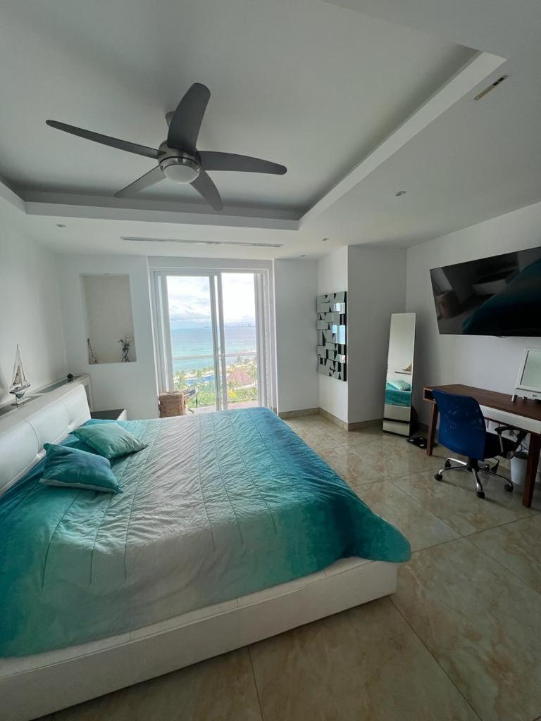 Punta Me Luxury Front Amara Cancun