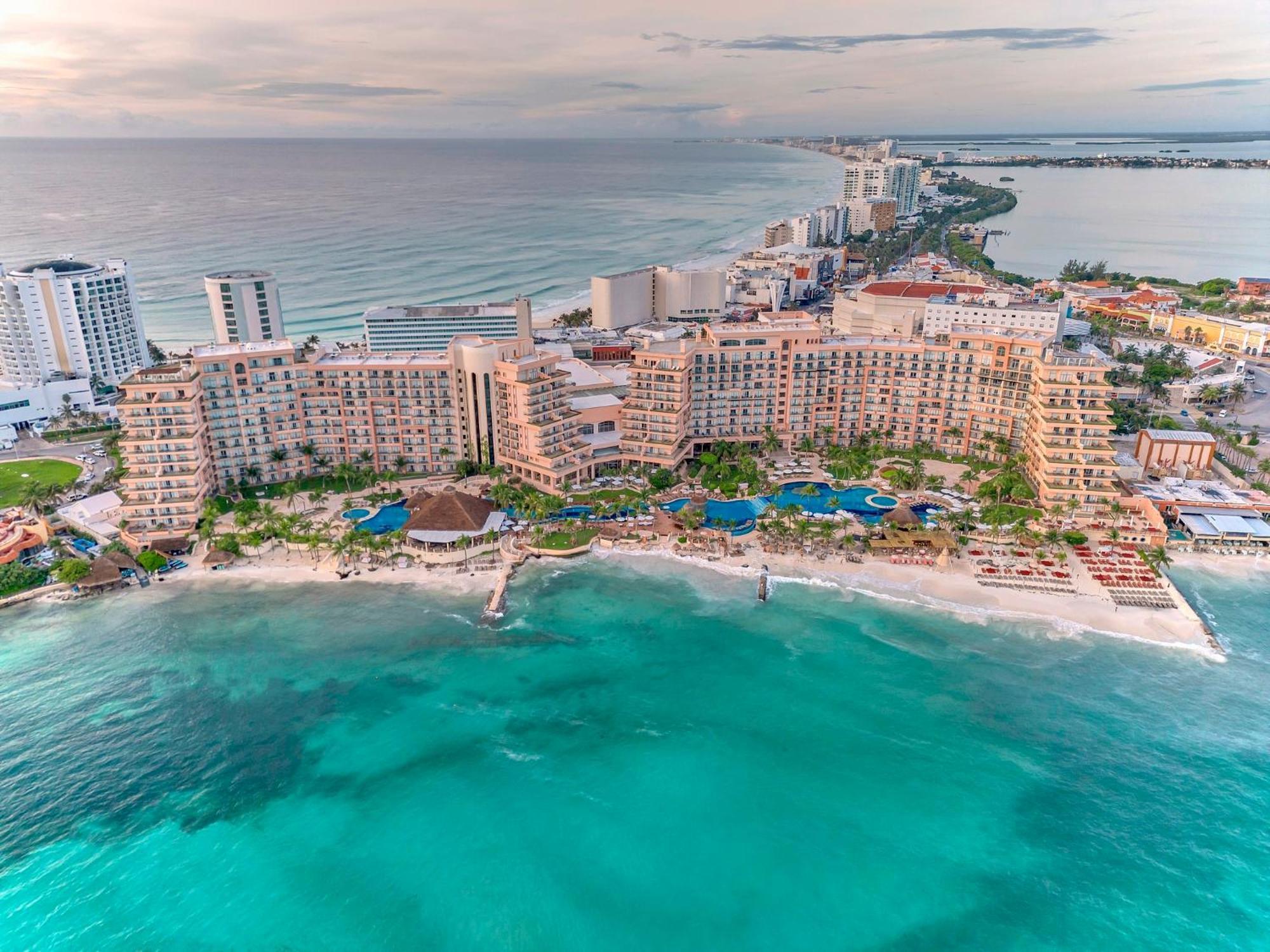 Grand Fiesta Americana Coral - Resort
