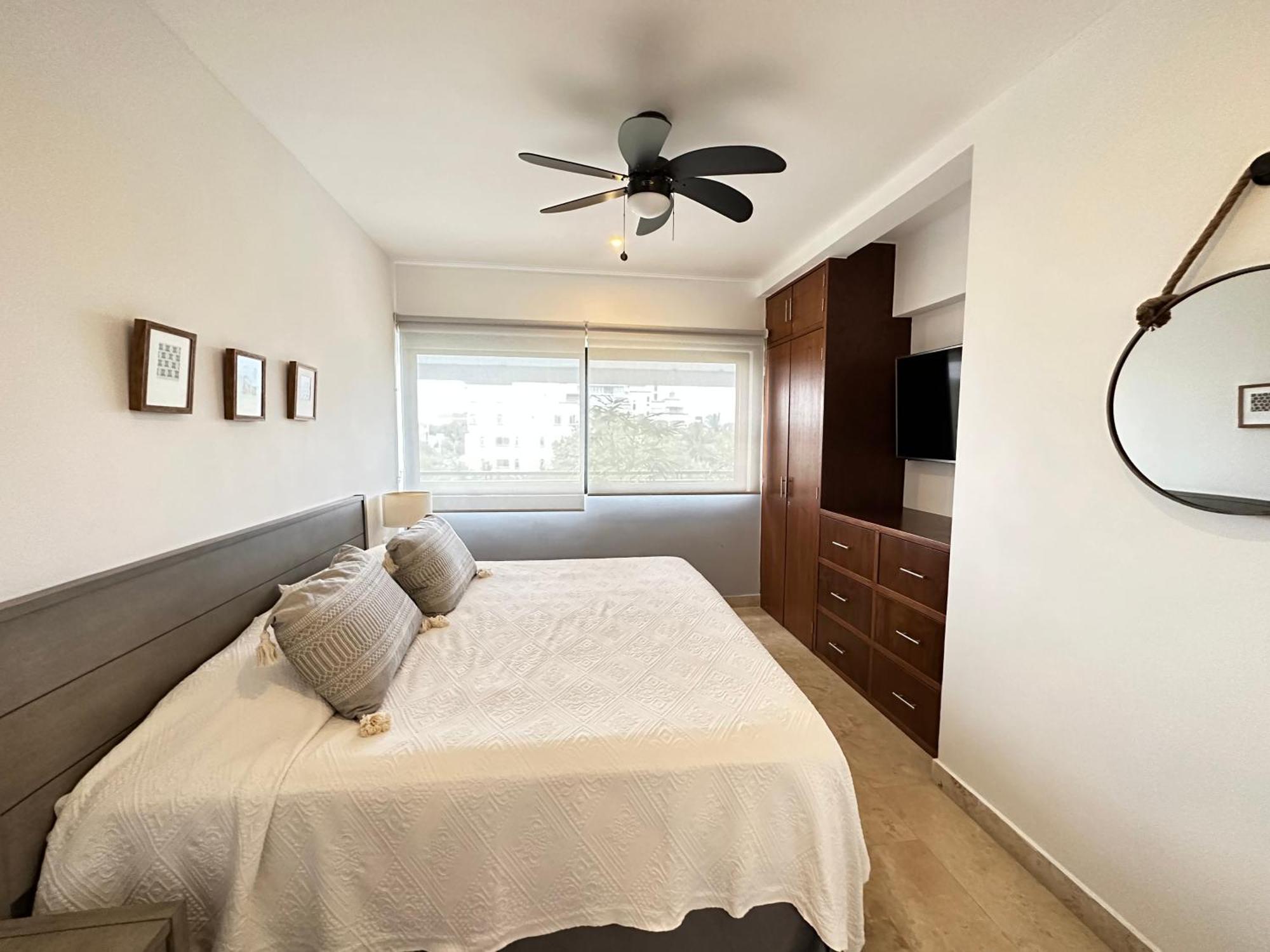 New With Pool, Gym, A/c, Wifi, King Size Bed *