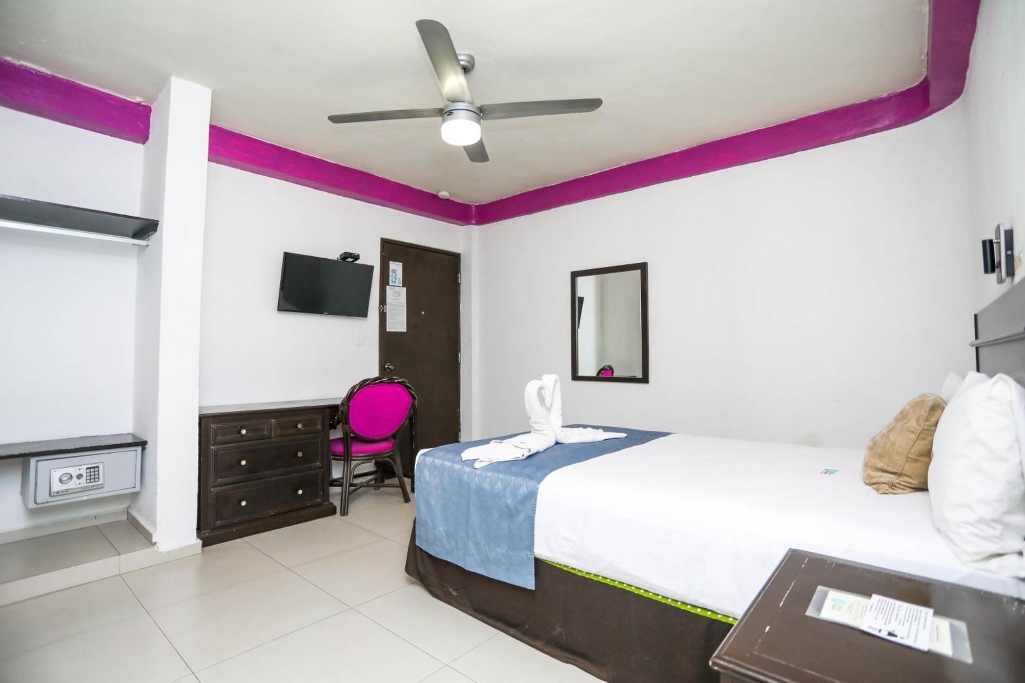 Pa'xa Mama Boutique 3*