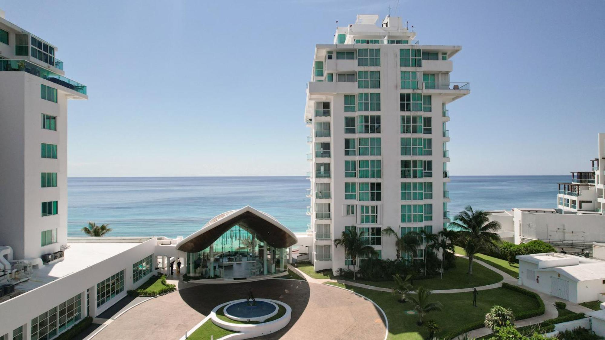 Oleo Playa Resort Cancun