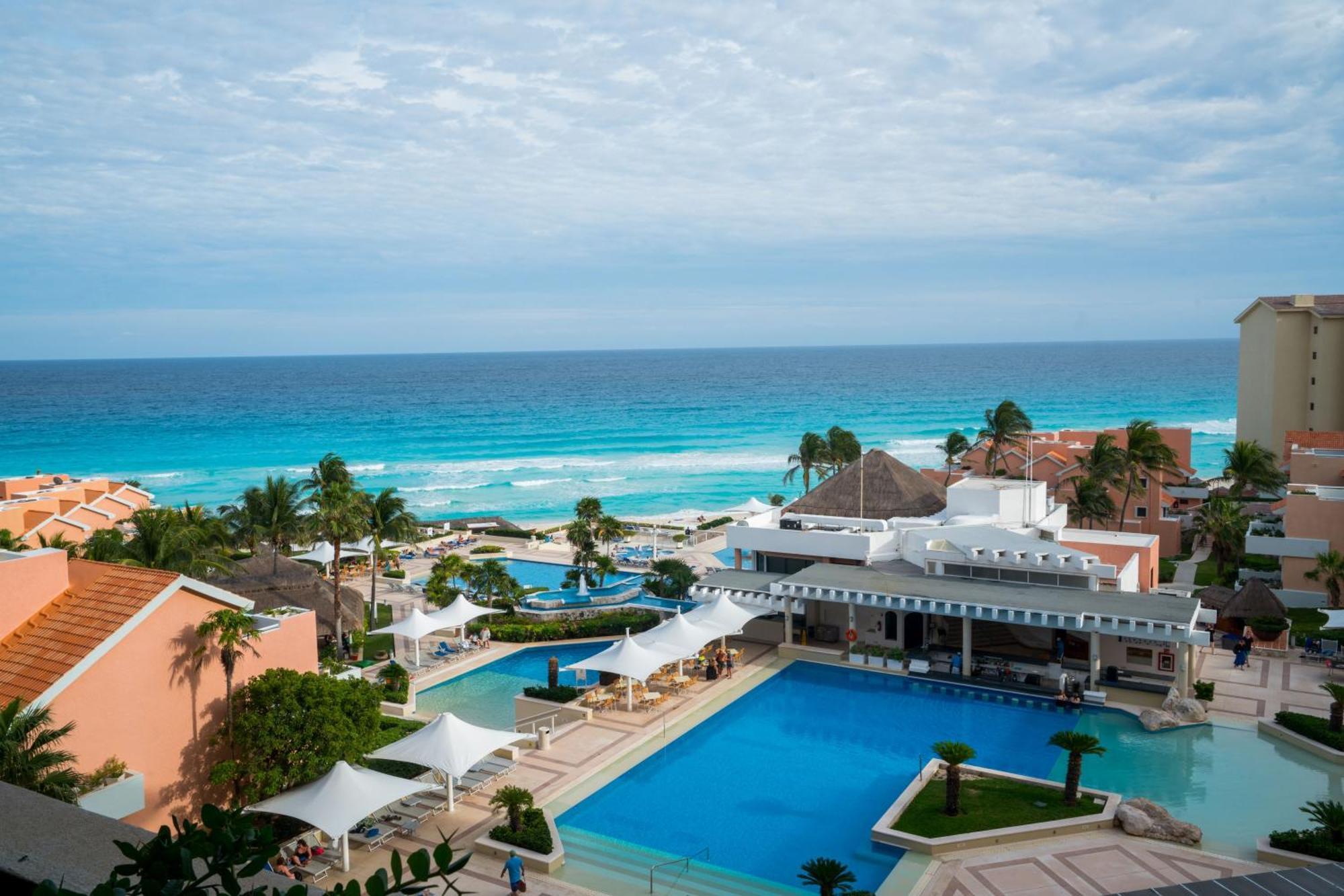 Wyndham Grand & Cancún