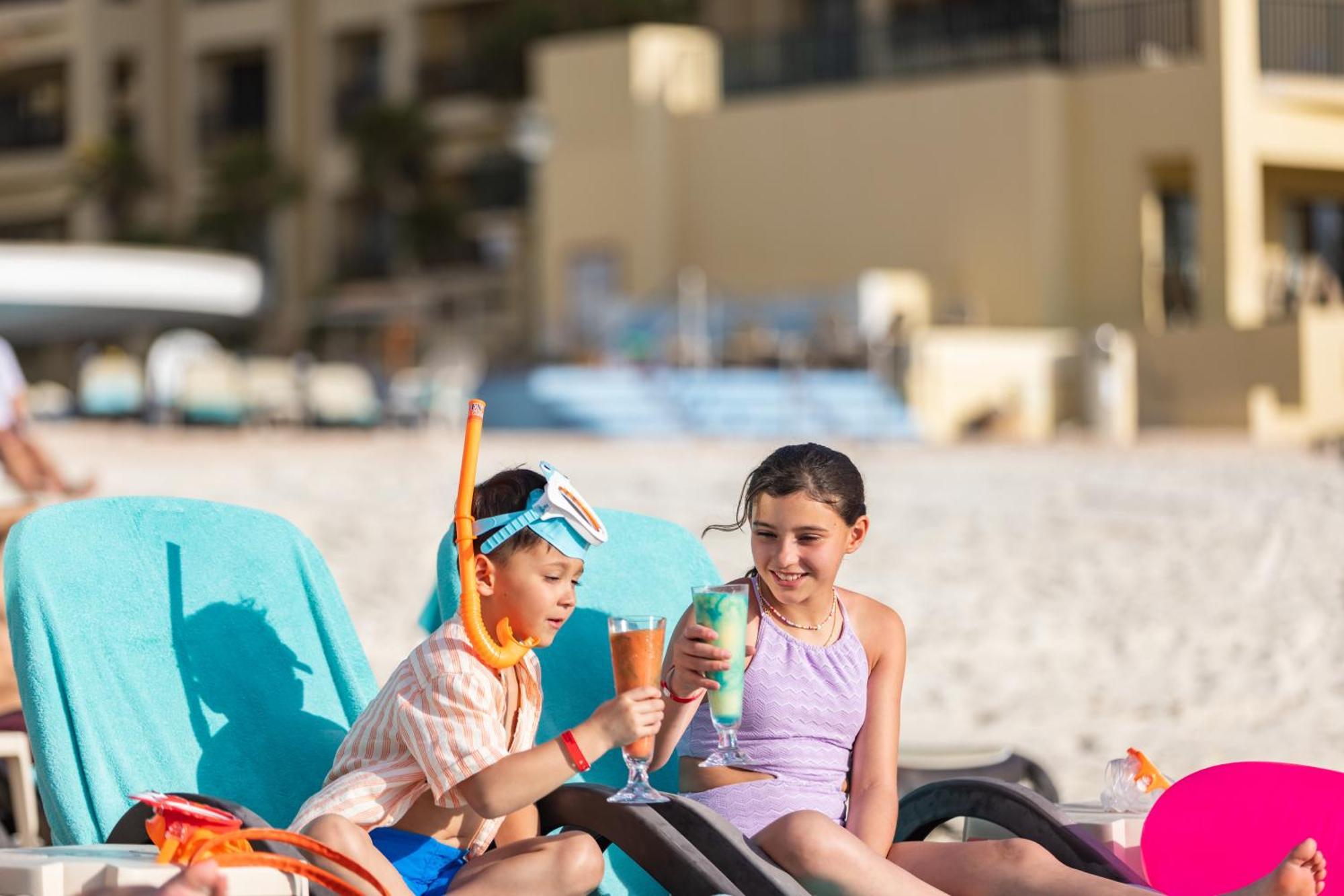 Resort The Royal Sands & 5*