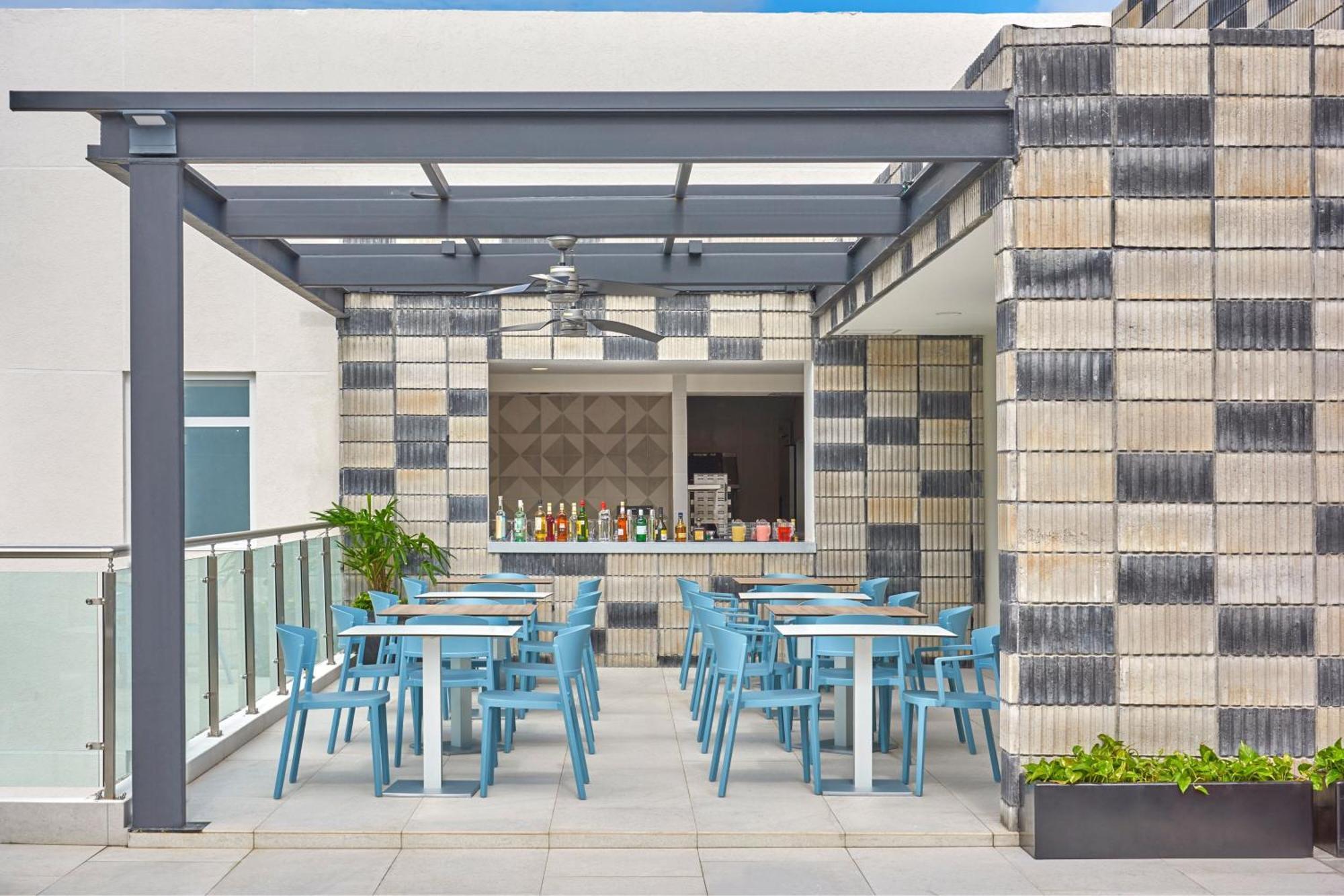 Hotel Express By Marriott Aeropuerto Riviera