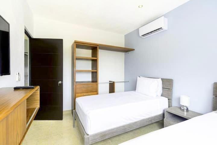 Casa Laura Y Campa Cancún