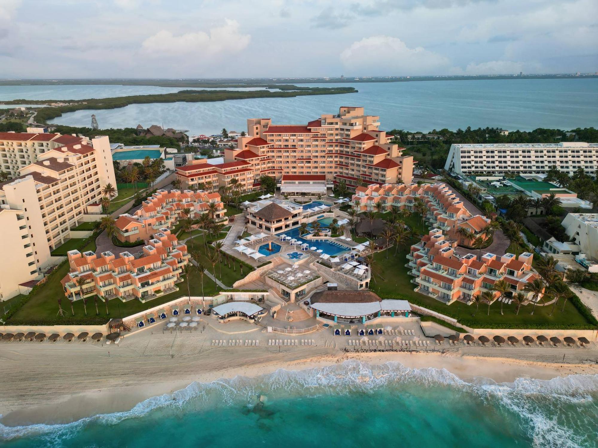 Wyndham Grand & 5*