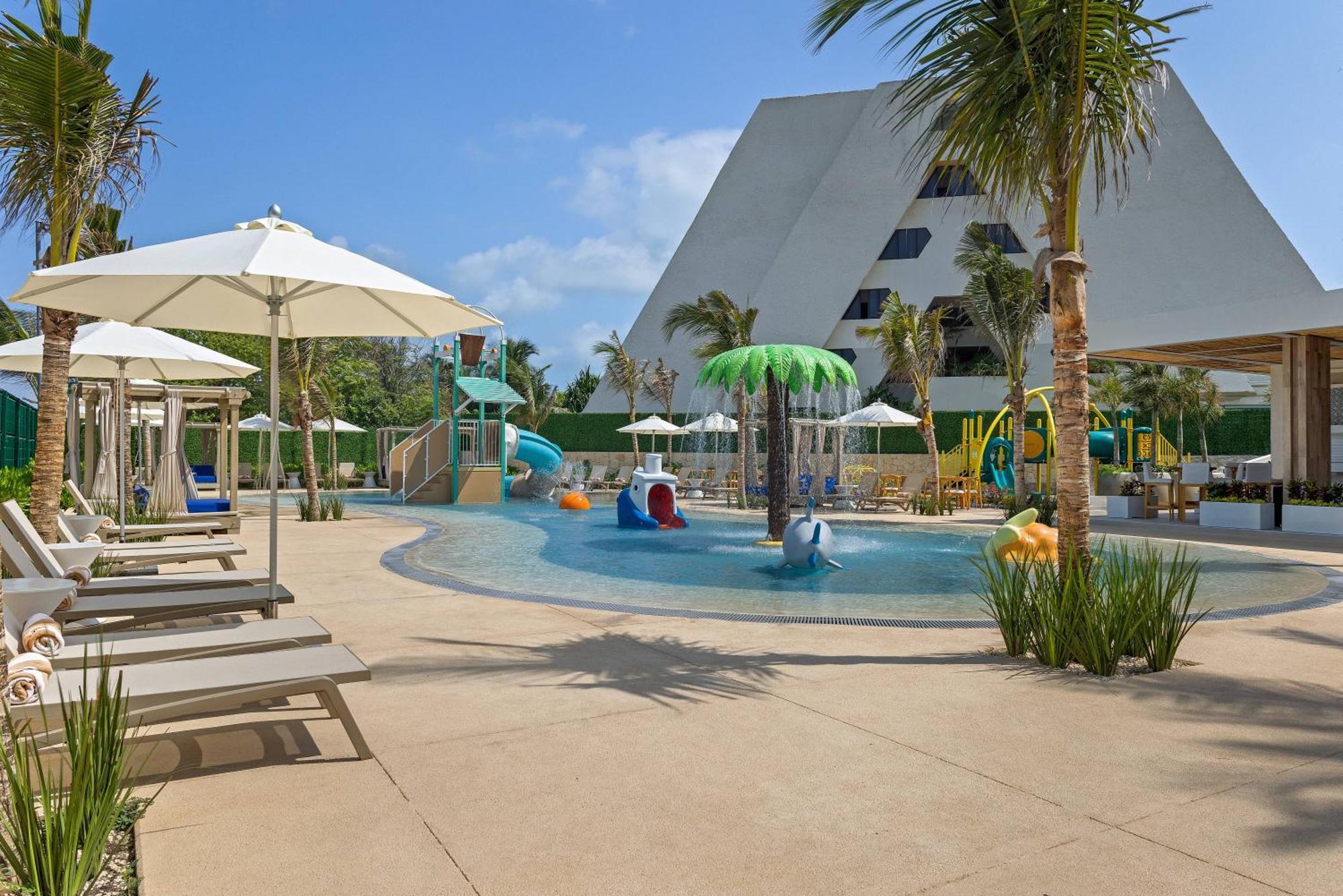 Hotel Wyndham Grand & Cancún