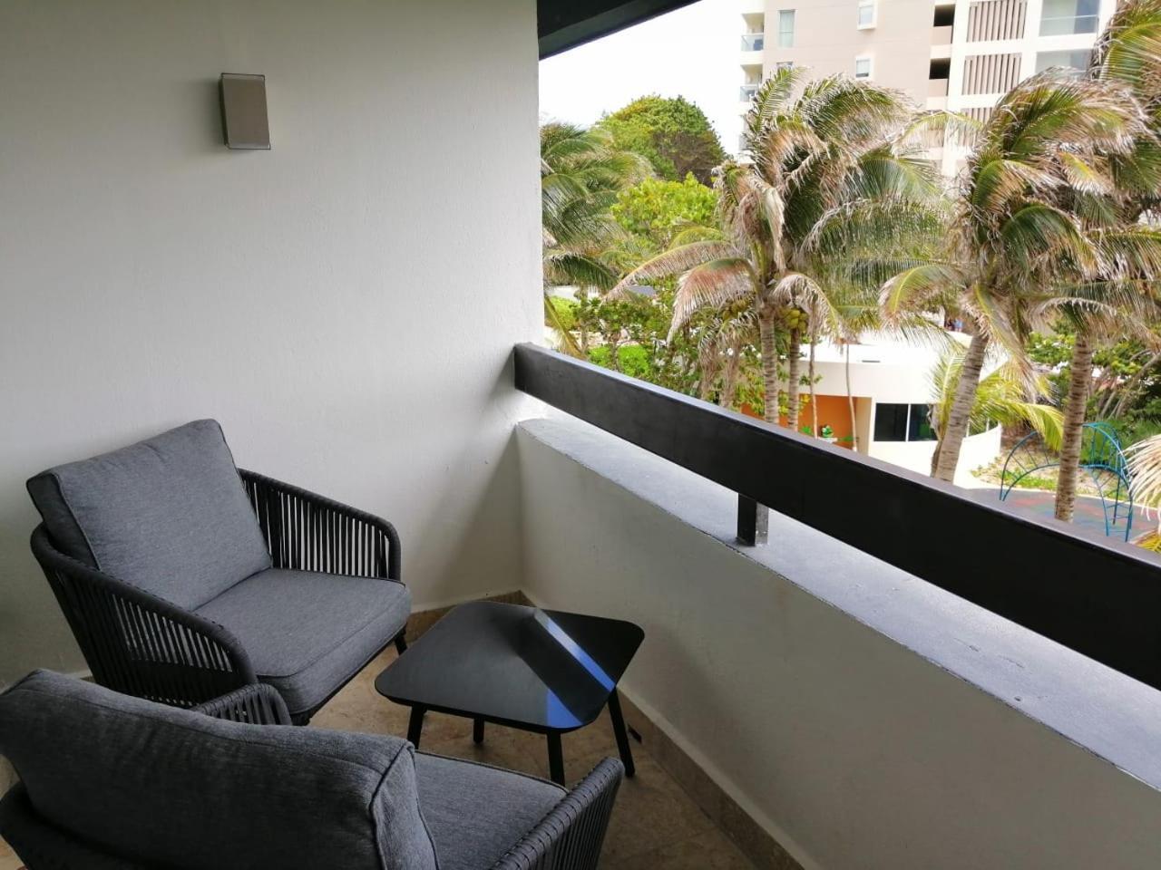 Apartahotel Amplio Frente Al Mar *