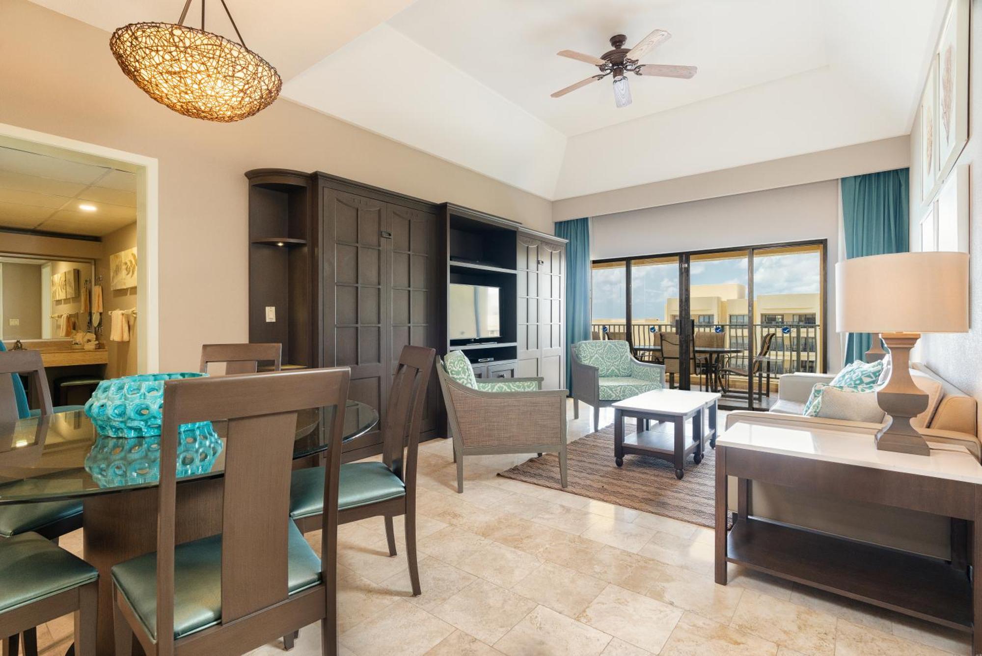 The Royal Sands & Resort Cancún