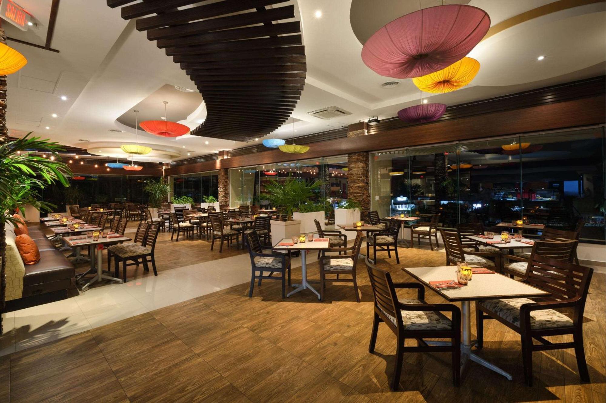 Hotel Wyndham Grand & Cancún