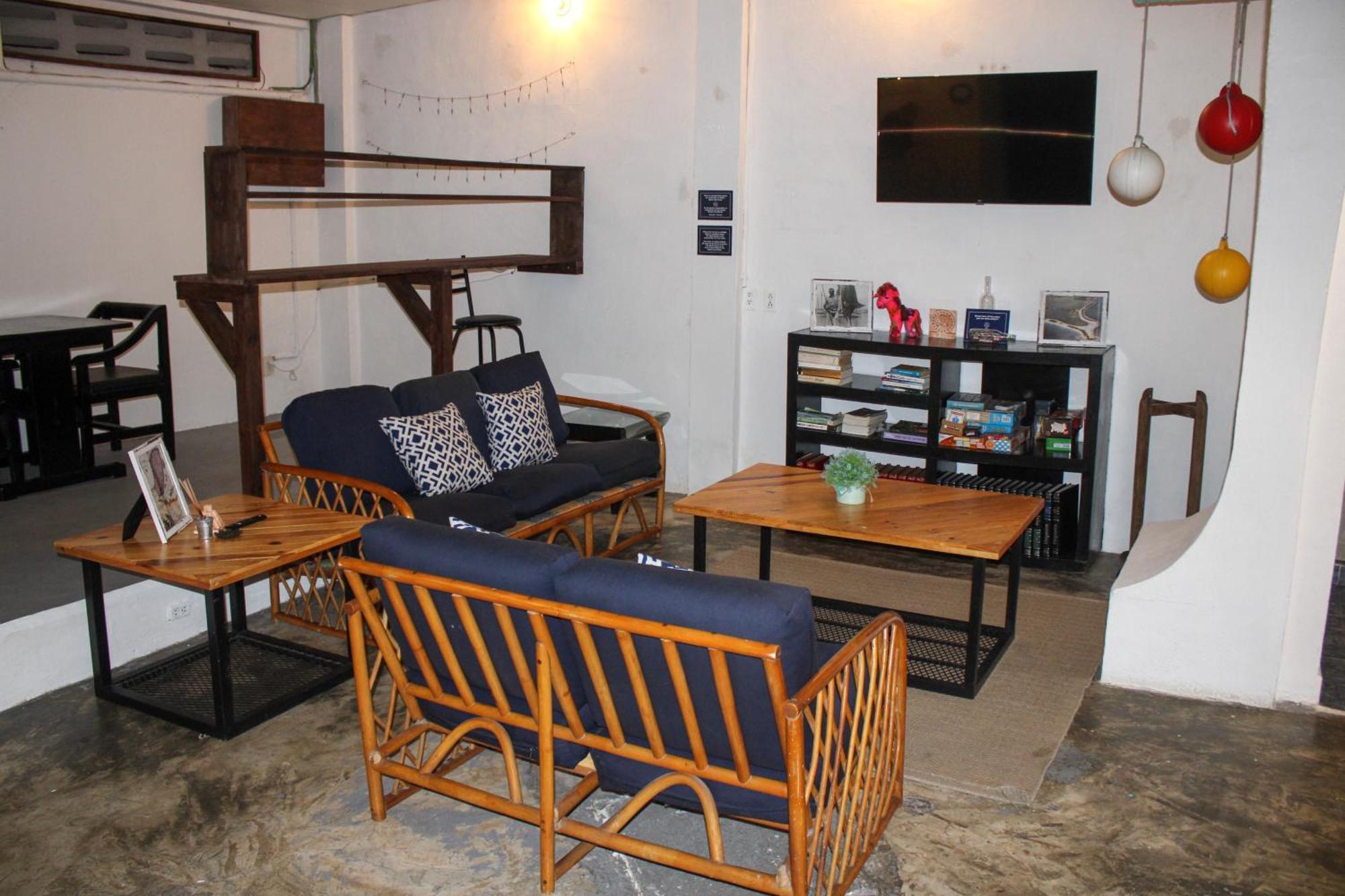 The Boat House Hostal Cancún