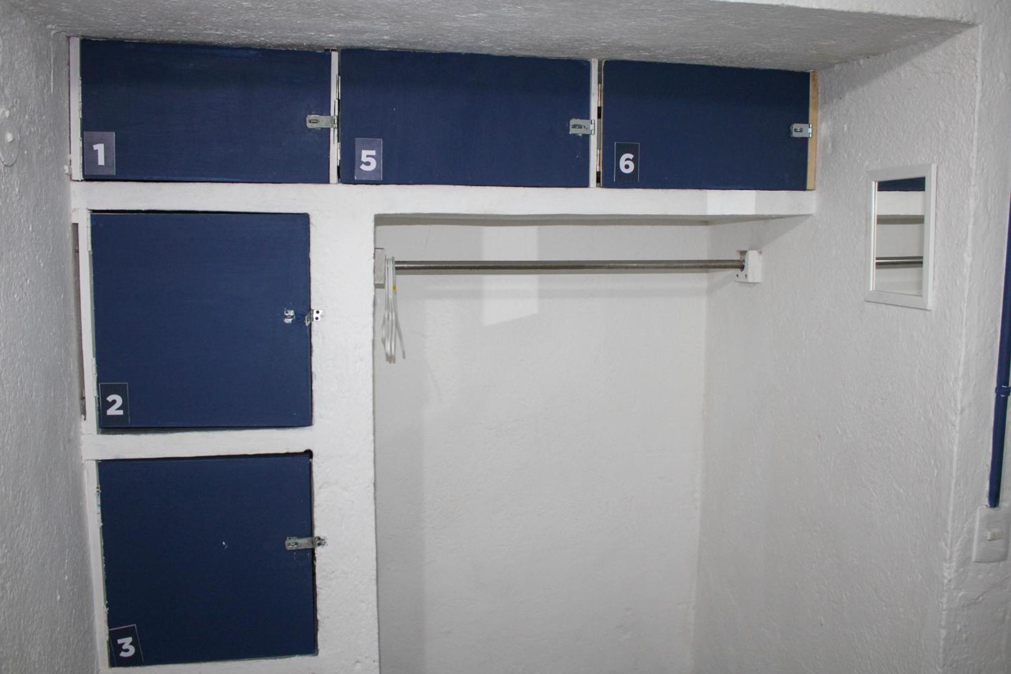 The Boat House Hostal Cancún