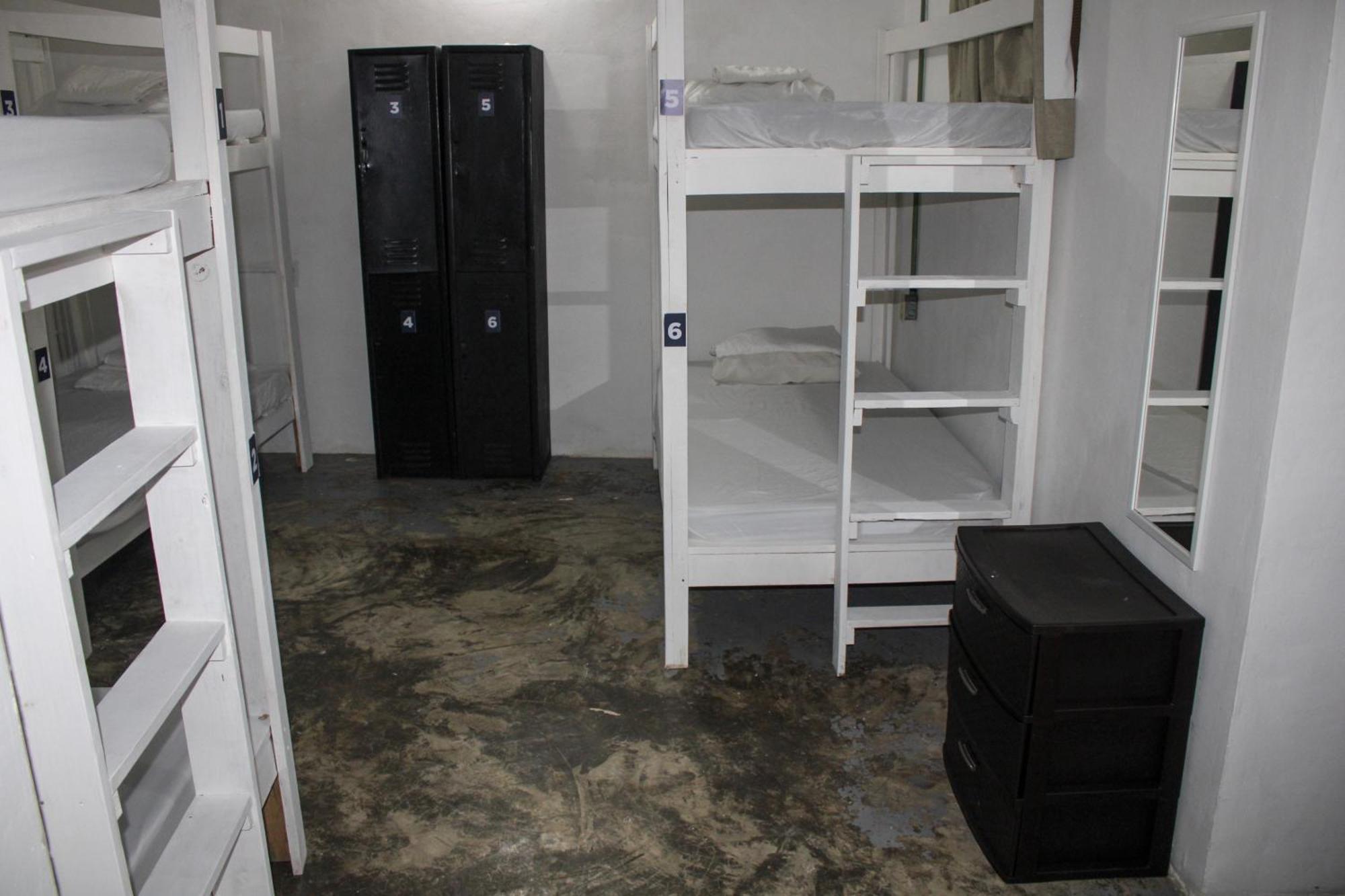 The Boat House Hostal