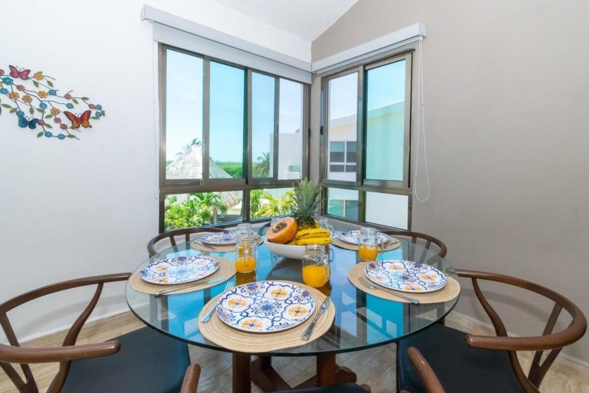 Zona Hotelera 3 Bedroom Lagoon Playa Linda Holiday home Cancun