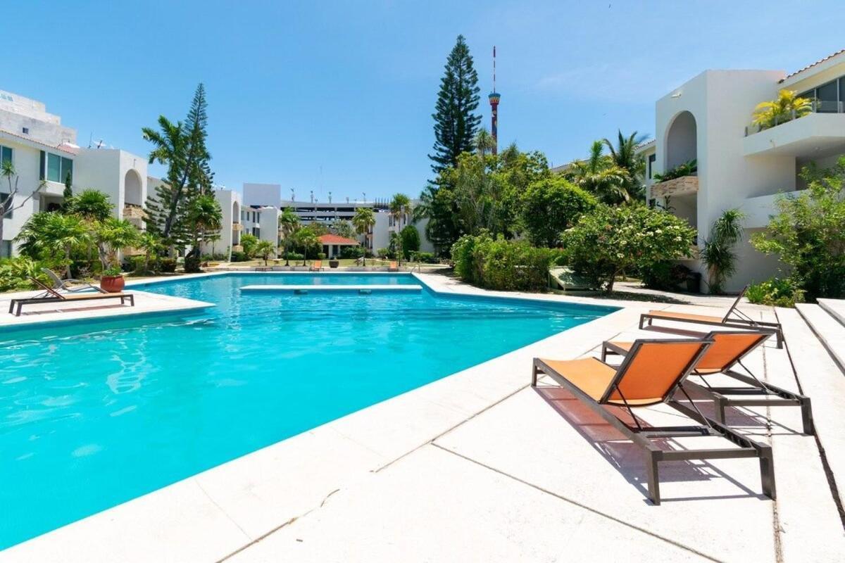 Zona Hotelera 3 Bedroom Lagoon Playa Linda Holiday home *