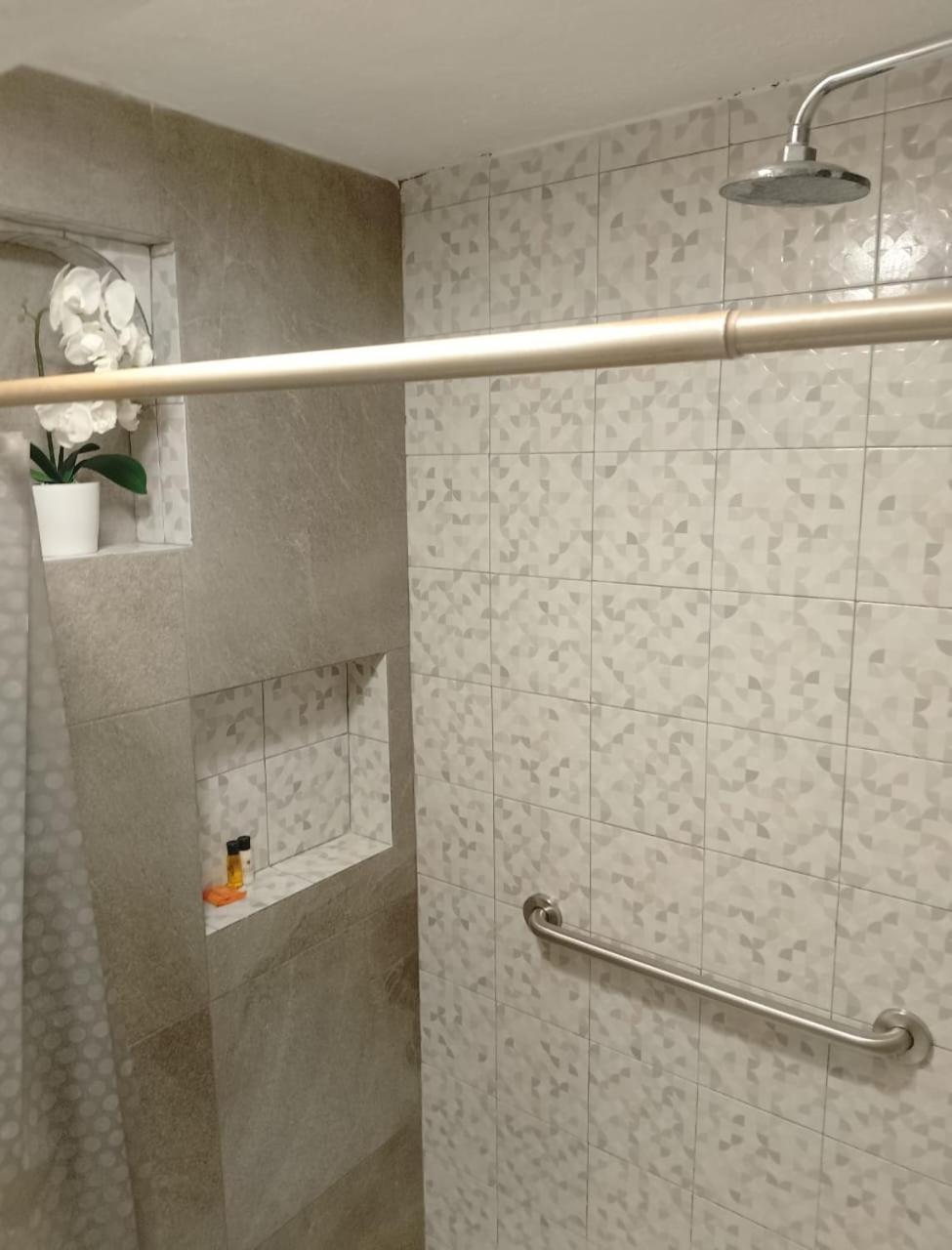 Casa Nance Xaman Ha Familiar Cocineta Ac 2 Camas Bano