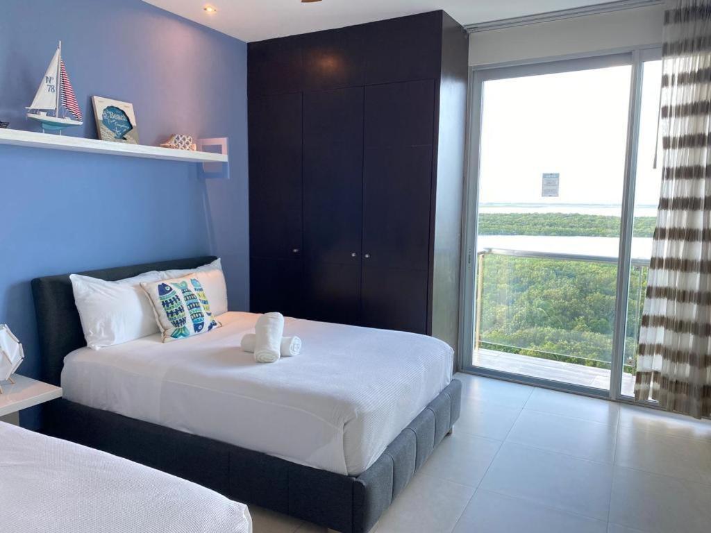 Apartment Luxury Beachfront -