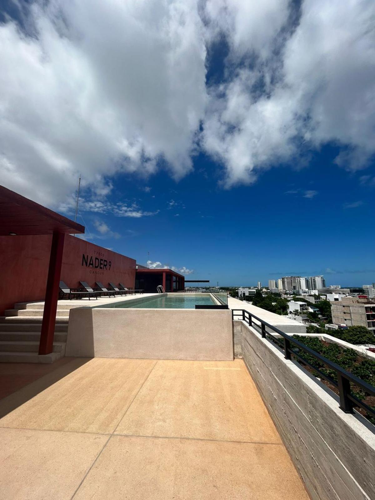 Apartment New Business Centric Loft With Gym And Pool
