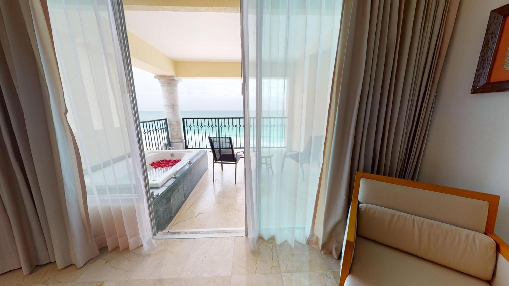 Grand Park Royal (adults Only)