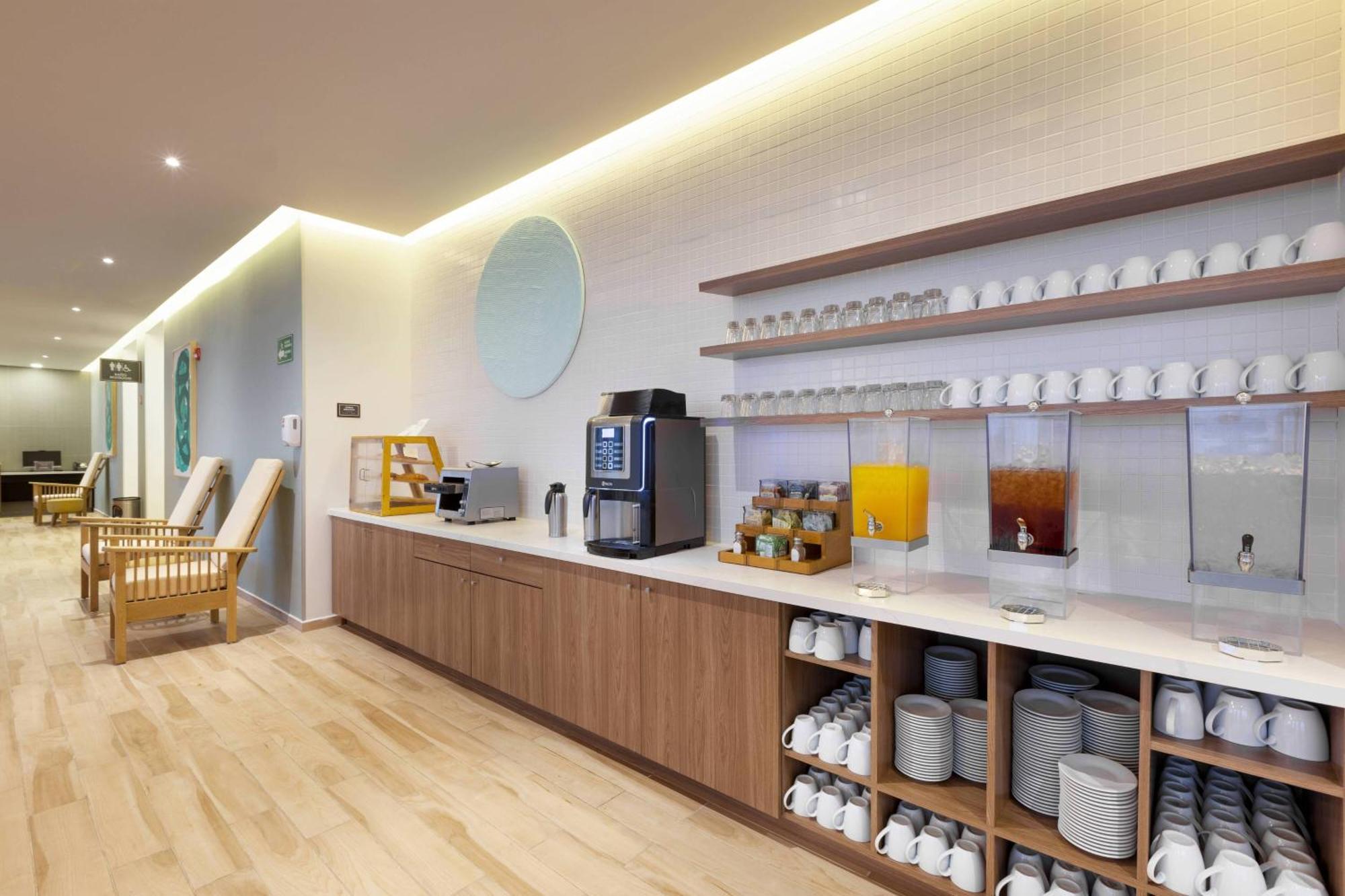 Hotel By Marriott Zone Cancun