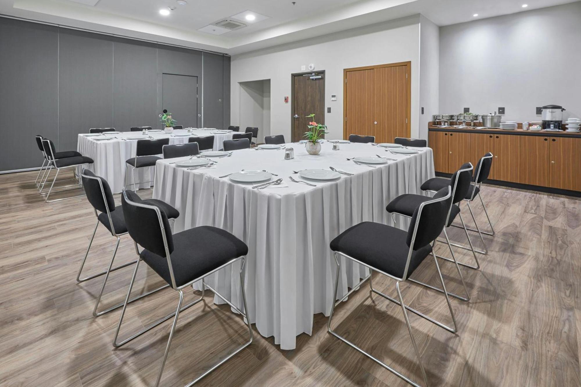 Express By Marriott Aeropuerto Riviera 4* Cancun