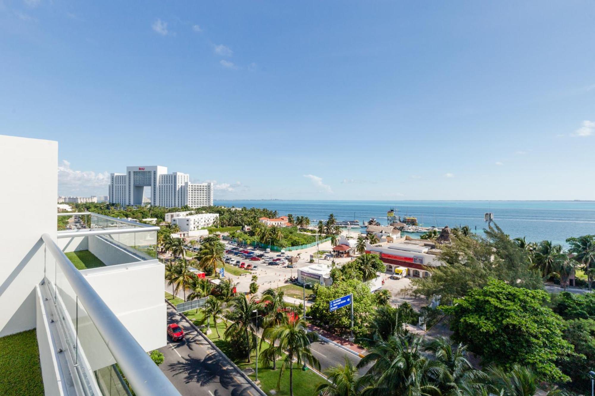 Spectacular View 2br - Rooftop Pool Cancún