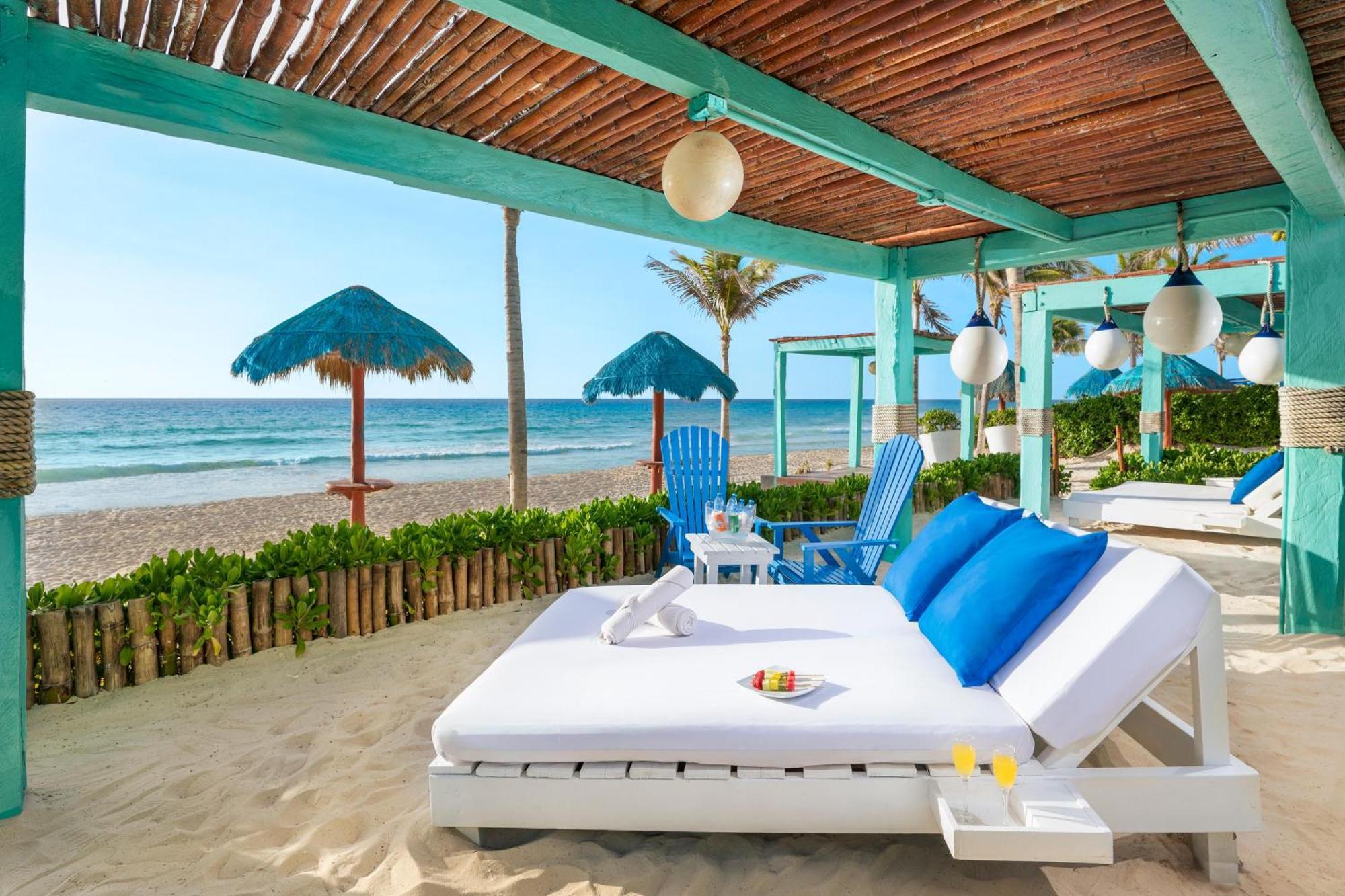 The Pyramid By Oasis 5* Cancun
